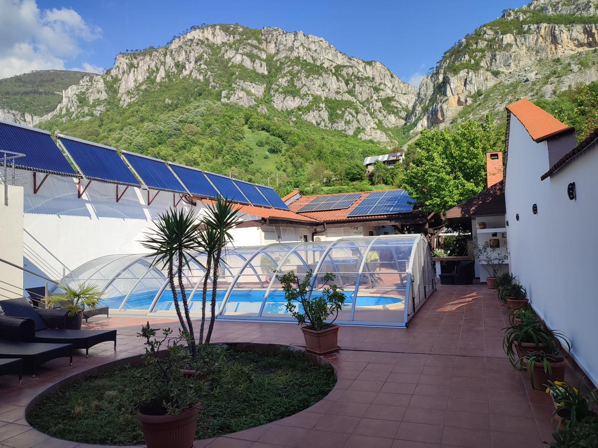 Pensiunea La Dolce Vita Băile Herculane Zewnętrze zdjęcie