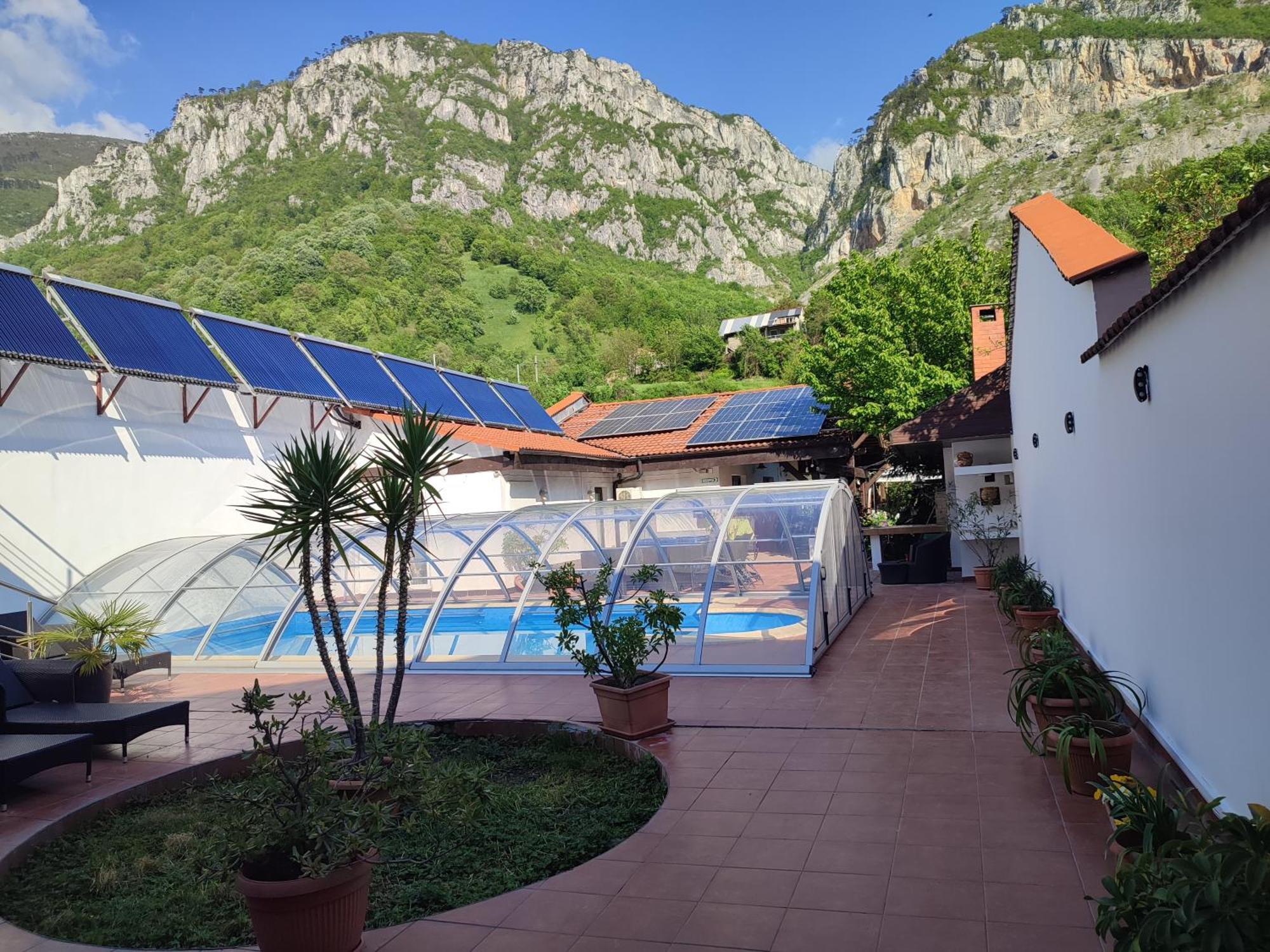 Pensiunea La Dolce Vita Băile Herculane Zewnętrze zdjęcie