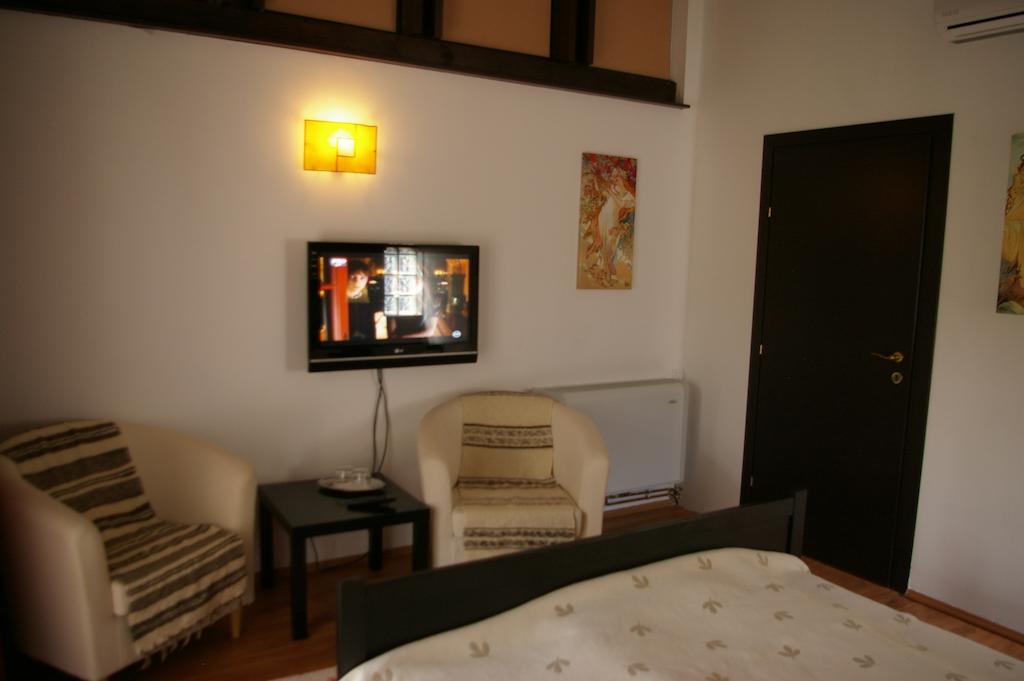 Pensiunea La Dolce Vita Băile Herculane Zewnętrze zdjęcie